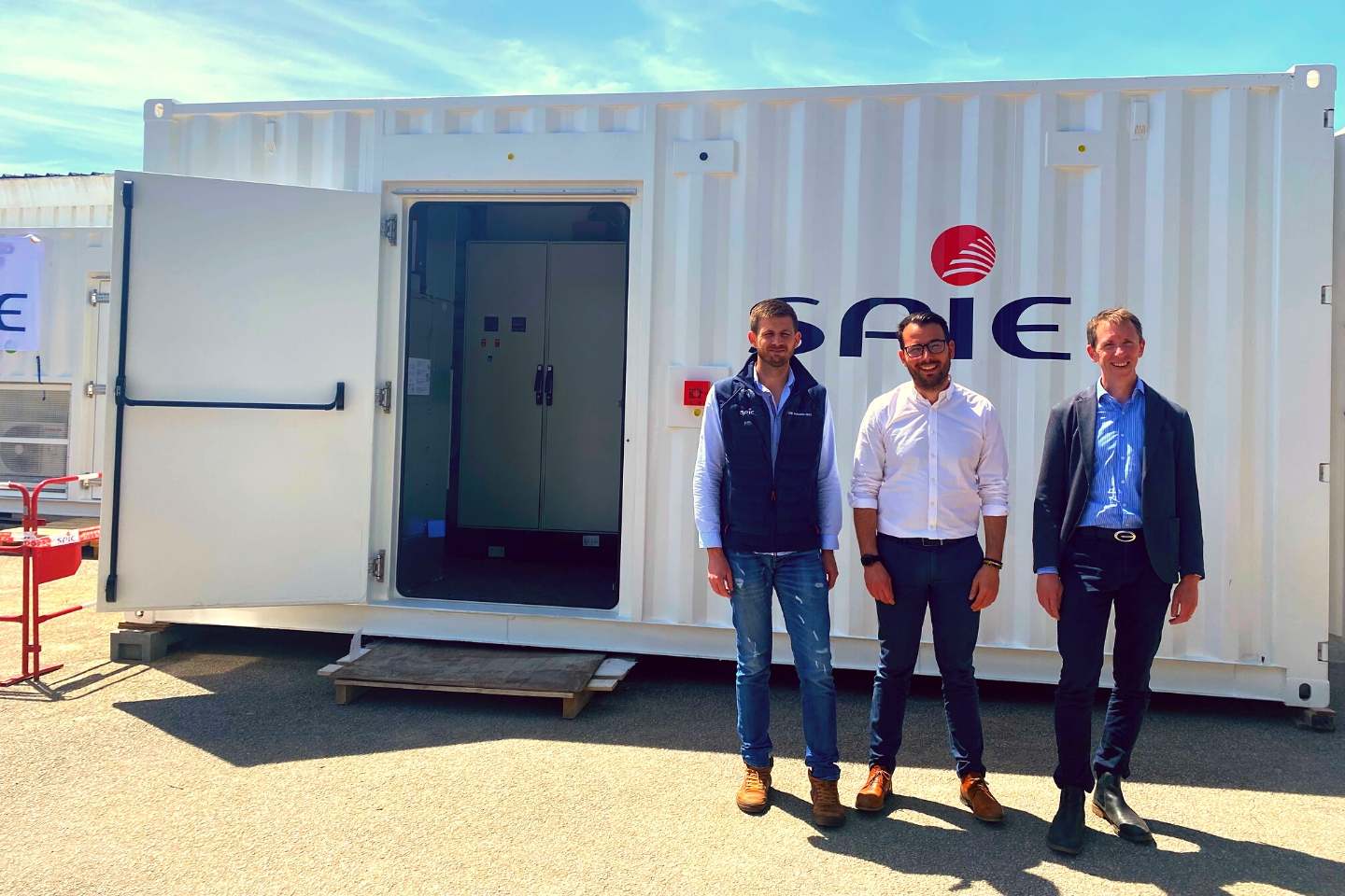 Hydrogène vert et renouvelable : SPIE conçoit, assemble et installe deux shelters électriques pour Lhyfe