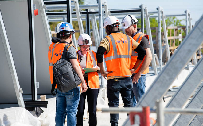 Collaborateurs SPIE sur le chantier de la Ligne 14 Sud